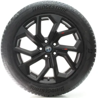MG EHS Winterräder Platin Black Matt Bridgestone 235/50R18 101V DOT23 KBA 53579 - Bild 2