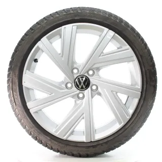 VW Golf 8 VIII GTD GTI R Winterräder Bergamo Pirelli 225/40R18 DOT25 5H0601025AB - Bild 3