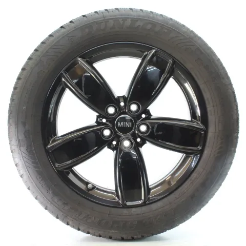 Background image for MINI Countryman F60 Winterräder Channel Spoke 531 Dunlop 225/55R17 DOT23 6856031