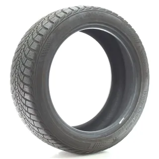 Winterreifen Kumho WinterCraft WP71 XL 215/45 R17 91V DOT25 - Bild 1