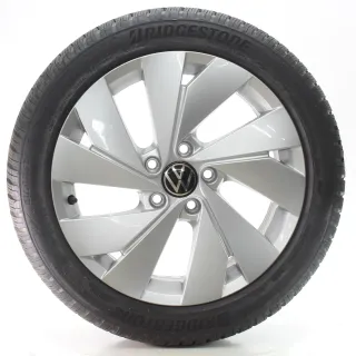 VW Golf 8 VIII GTI Winterräder Belmont Bridgestone 205/50R17 DOT25 5H0601025B - Bild 1