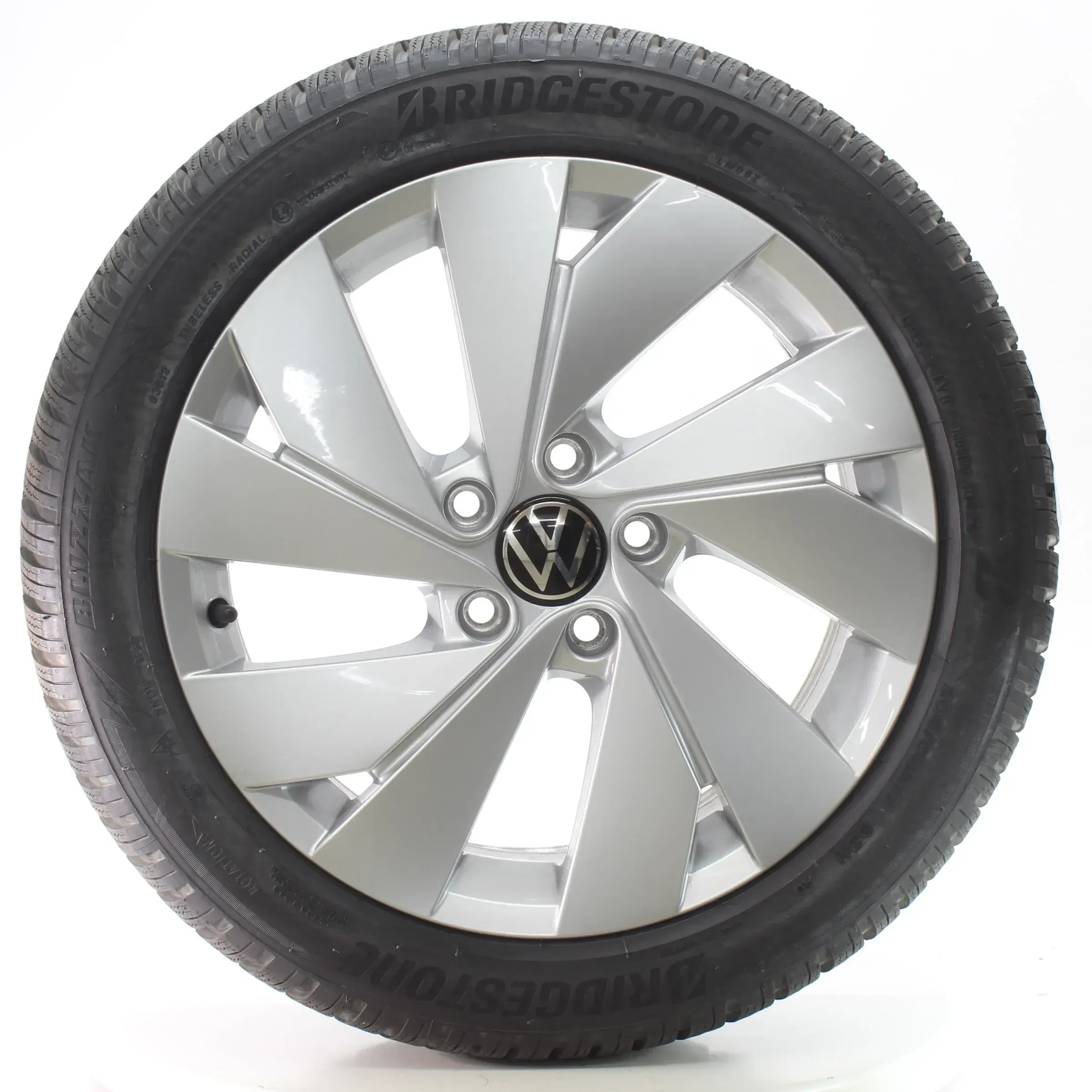 VW Golf 8 VIII GTI Winterräder Belmont Bridgestone 205/50R17 DOT25 5H0601025B - Bild 1