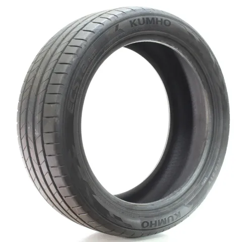 Background image for Sommerreifen Kumho Ecsta PS72 + 225/45R18 91Y DOT25 DEMO