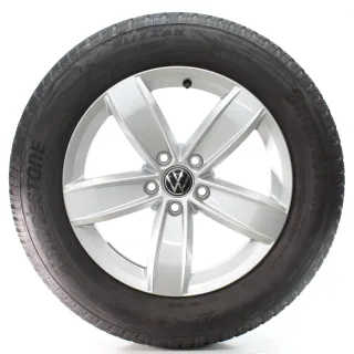 VW Tiguan AD1 Allspace Winterräder Corvara Bridgestone 215/65R17 103H 5NA071497 - Bild 2
