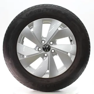 VW Tiguan CT1 Winterräder Belmont Goodyear 215/65R17 99H DOT25 571601025 - Bild 1