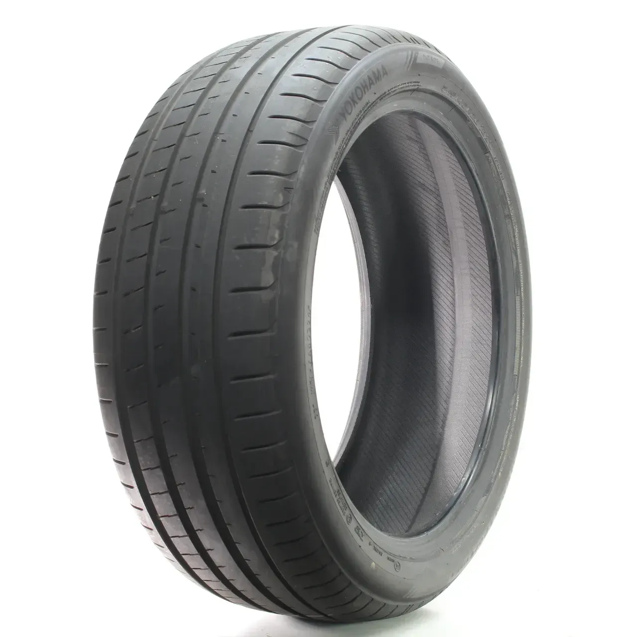 Sommerreifen Yokohama Advan Sport V107 * XL 245/45R20 103W 1Stk - Bild 1