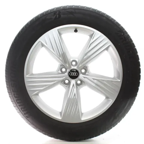 Background image for Audi Q4 E-Tron Winterräder 5-Arm Bridgestone 235/55R19 101T DOT22 89A601025B