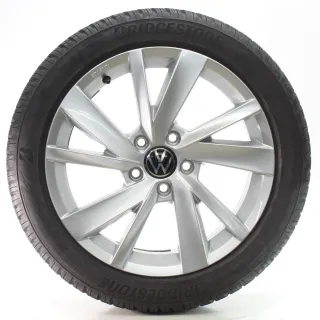 VW Golf 8 VIII CD1 CG5 Winterräder Gavia Bridgestone 205/50R17 DOT23 5H0071497 - Bild 4