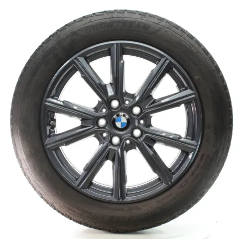 Background image for BMW 1er F70 2er F74 Winterräder V-Speiche 967 Goodyear 205/55R17 DOT25 5A45270