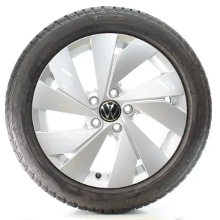 VW Golf 8 VIII CD1 CG5 Winterräder Belmont Pirelli 205/50R17 DOT25 5H0601025B - Bild 1