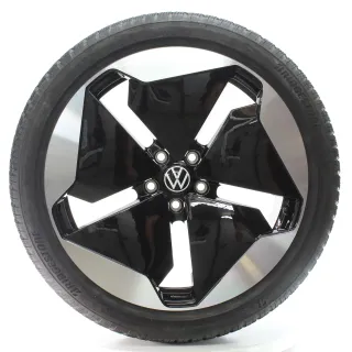 VW ID.3 E11 GTX  Winterräder Sanya Bridgestone 215/45R20 95T DOT25 10A601025T - Bild 3