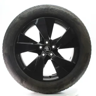 Skoda Enyaq IV 5A Winterräder Luter Pirelli 235/55-255/50R19 DOT25 5LA601025CP - Bild 2