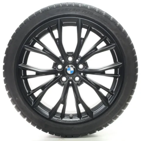 Background image for BMW 5er G30 G31 Winterräder M  Doppelspeiche 786 Pirelli 245/40R19 6885455