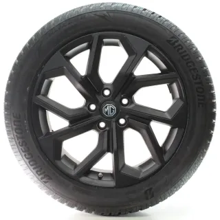 MG EHS Winterräder Platin Black Matt Bridgestone 235/50R18 101V DOT23 KBA 53579 - Bild 1