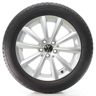 VW Polo VI 2G AW Winterräder Merano Bridgestone 185/60R16 90H DOT25 2G0071496 - Bild 2