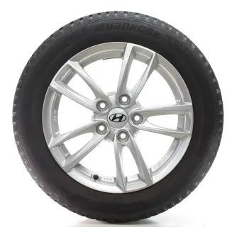 Hyundai i30 PD Ioniq Elektro AE Winterräder Hankook 205/55R16 DOT25 KBA51643 - Bild 1