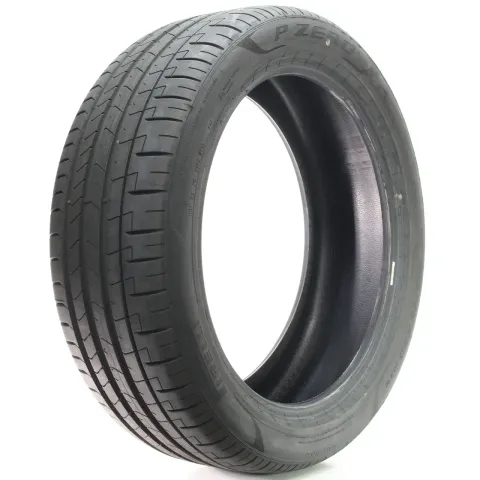 Background image for Sommerreifen Pirelli P Zero * XL 245/45R20 103W DOT23 DEMO 1Stk