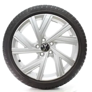 VW Golf 8 VIII CD GTI R Winterräder Bergamo Pirelli 225/40R18 DOT25 5H0601025AB - Bild 2