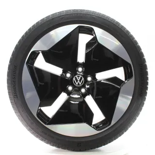 VW ID.3 E11 GTX Winterräder Sanya Schwarz Bridgestone 215/45R20 DOT25 10A601025T - Bild 2