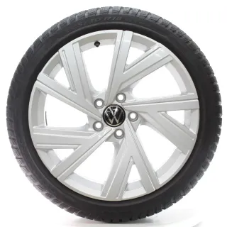 VW Golf 8 VIII GTI R CD1 Winterräder Bergamo Pirelli 225/40R18 DOT24 5H0601025AB - Bild 3