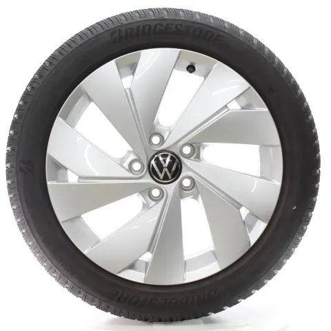 Background image for VW Golf 8 VIII CD1 CG5 Winterräder Belmont 205/50R17 93H DOT25 5H0601025B