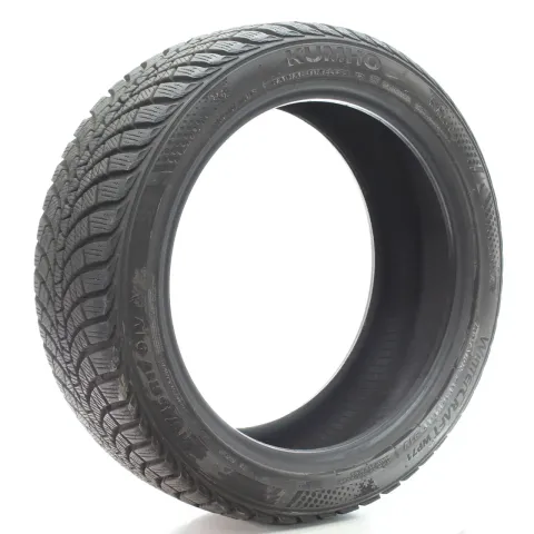 Background image for Winterreifen Kumho WinterCraft WP71 XL 215/45R17 91V 2183373