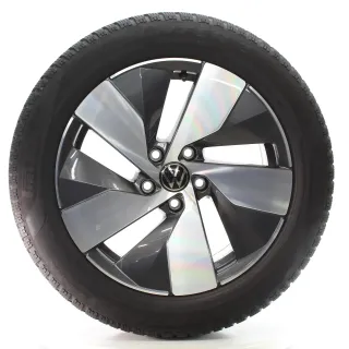 VW Passat B9 Variant CJ5´Winterräder Bologna Pirelli 215/55R17 DOT25 3J0601025B - Bild 4