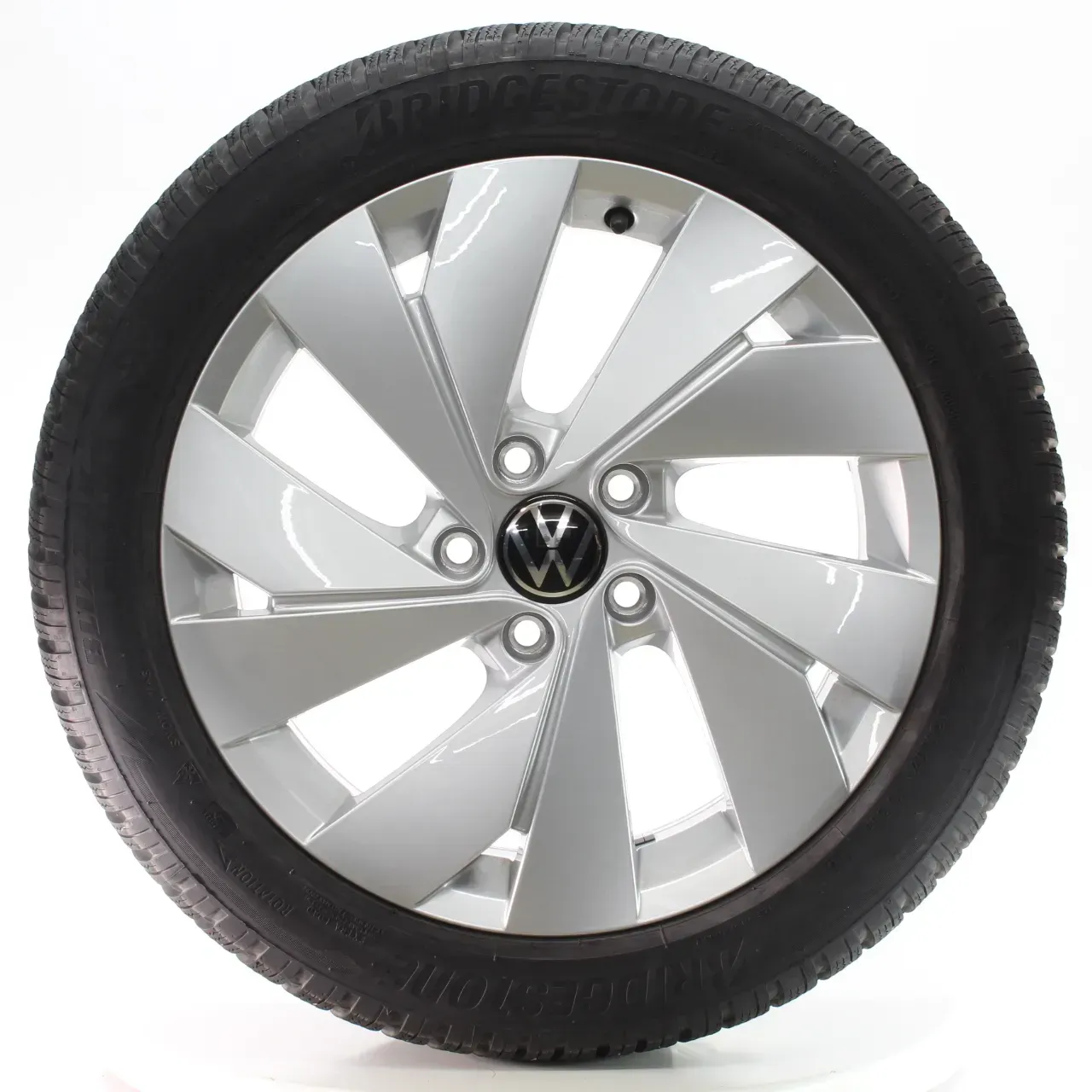 VW Golf 8 VIII CD1 Winterräder Belmont Bridgestone 205/50R17 DOT25 5H0601025B - Bild 1