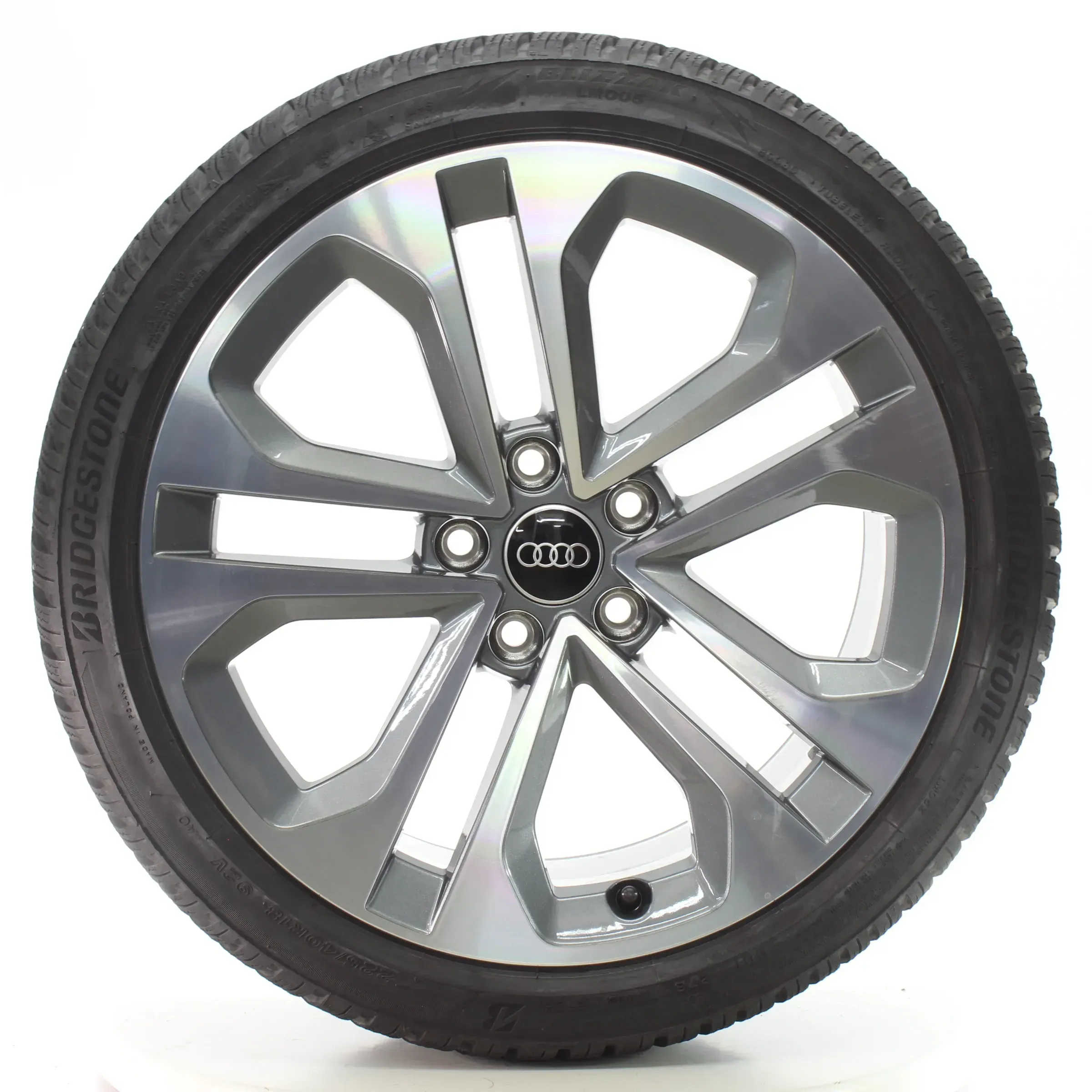 Audi A3 S3 8Y GY Winterräder 5-Doppelspeichen 225/40R18 92V DOT25 8Y0601025CE - Bild 1