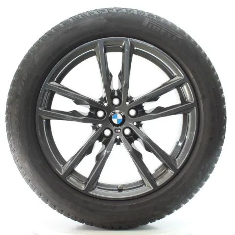 Background image for BMW X3 G01 X4 G02 Winterräder Doppelspeiche 698 M Pirelli 245/50R19 105V 8093921
