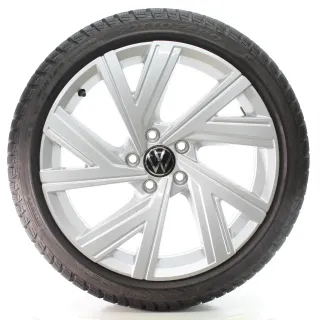 VW Golf 8 VIII GTD GTI R Winterräder Bergamo Pirelli 225/40R18 DOT25 5H0601025AB - Bild 2