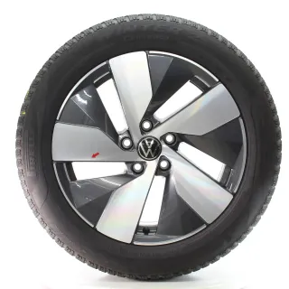 VW Passat B9 Variant CJ5 Winterräder Bologna Pirelli 215/55R17 DOT25 3J0601025K - Bild 2