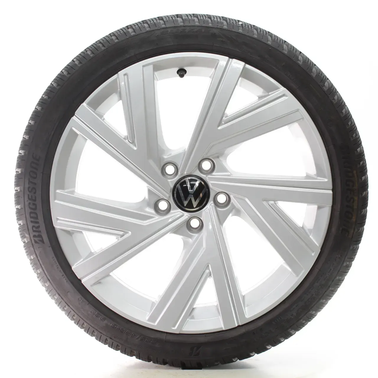 VW Golf 8 VIII CD1 CG5 Winterräder Bergamo Bridgestone 225/40R18 5H0601025AB - Bild 1