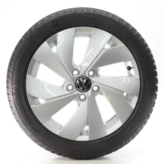 VW Golf 8 VIII GTI Winterräder Belmont Bridgestone 205/50R17 DOT25 5H0601025B - Bild 3