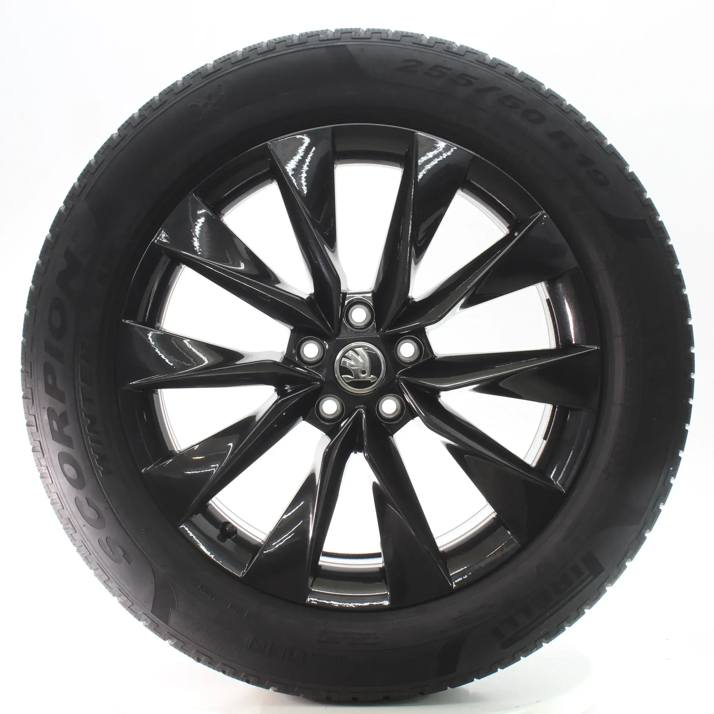 Skoda Enyaq Elroq Winterräder Crystal Pirelli 235/55-255/50R19 5LA601025AP - Bild 1