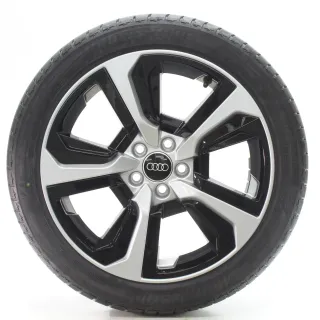 Audi A1 GB Sommerräder 5-Speiche Bicolor Bridgestone 215/45R17 DOT24 82A601025AH - Bild 1