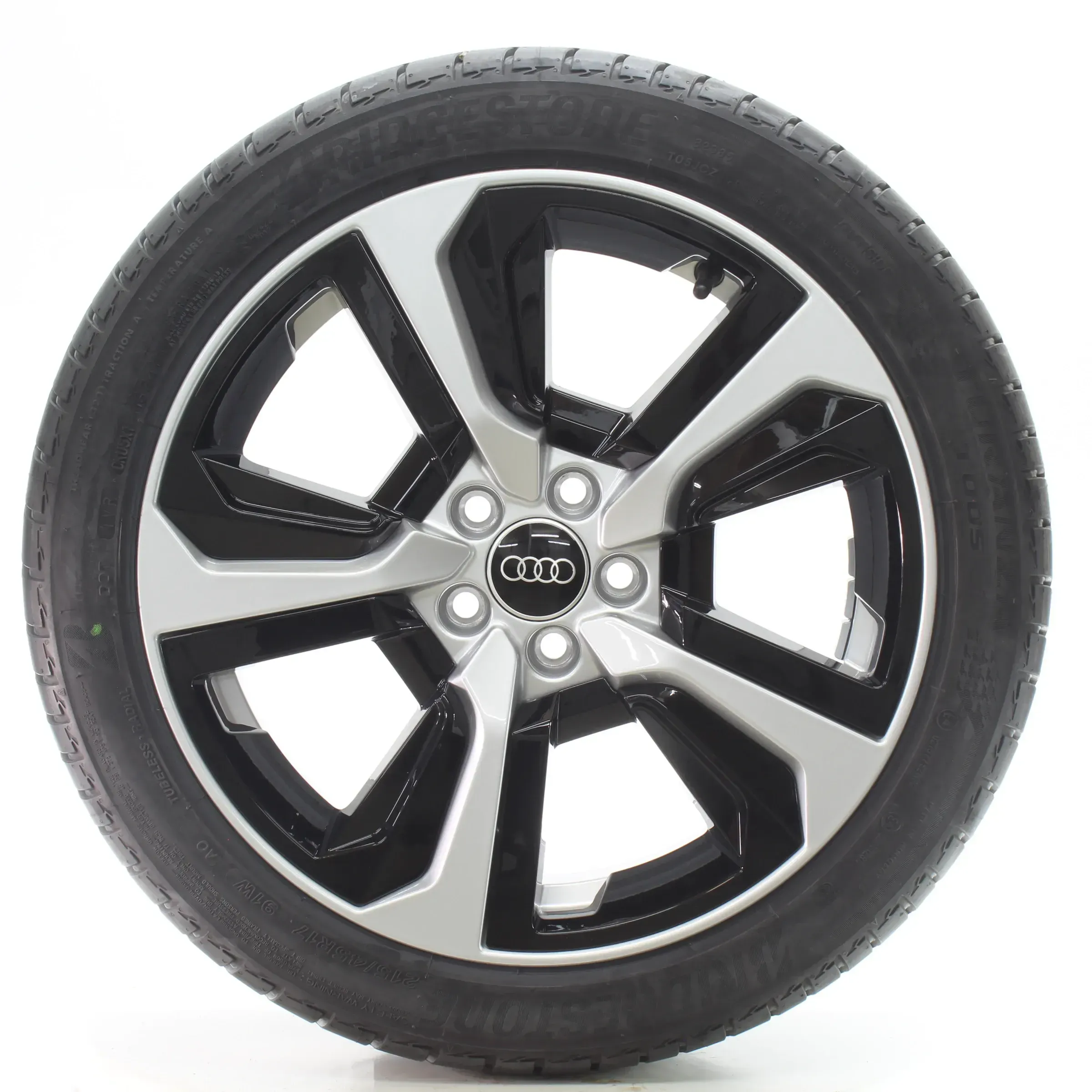 Audi A1 GB Sommerräder 5-Speiche Bicolor Bridgestone 215/45R17 DOT24 82A601025AH - Bild 1