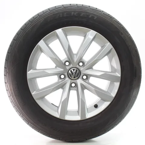 Background image for VW Passat 3G B8 Sommerräder Sepang Silber Falken 215/60R16 95V 3G0601025BM