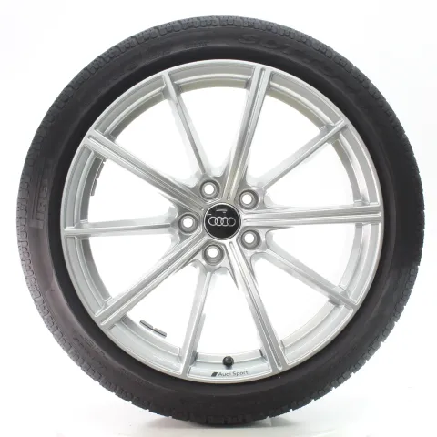Background image for Audi RS4 RS5 8W B9 Winterräder 10-Speichen-Stern Pirelli 235/40R19 8W0601025CP