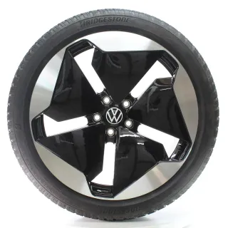 VW ID.3 E11 GTX  Winterräder Sanya Bridgestone 215/45R20 95T DOT25 10A601025T - Bild 4