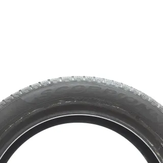 Winterreifen Pirelli Scorpion Winter * RSC XL 285/45R21 113V 2745200 - Bild 3
