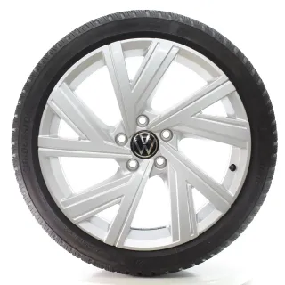 VW Golf 8 VIII CD1 Winterräder Bergamo Bridgestone 225/40R18 DOT25 5H0601025AB - Bild 4