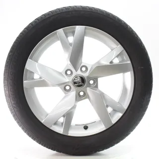 Skoda Octavia IV NX Winterräder Lyra Bridgestone 205/55R17 95V 5E3601025AC - Bild 4