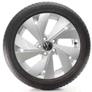 VW Golf 8 VIII CD1 Winterräder Belmont Bridgestone 205/50R17 DOT25 5H0601025B - Bild 2