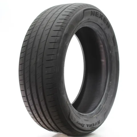 Background image for Sommerreifen Nexen N Fera Sport * XL 225/55 R18 102Y DOT26 DEMO