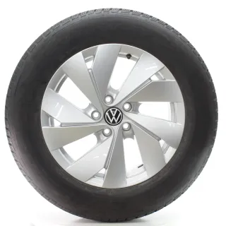 VW Tayron Tiguan CT1 Winterräder Belmont Vredestein 215/65R17 DOT25 571601025 - Bild 1