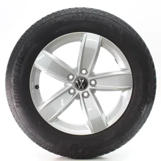 VW Tiguan AD1 Allspace Winterräder Corvara Bridgestone 215/65R17 103H 5NA071497 - Bild 1