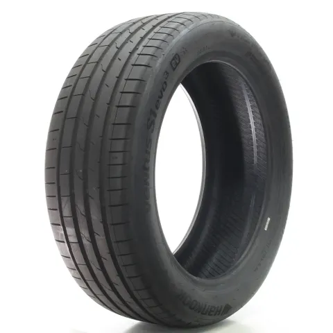 Background image for Sommerreifen Hankook Ventus S1 evo 3 EV * XL 205/50 R17 93H DEMO 1Stk