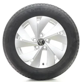 VW Passat B9 Variant CJ5 Winterräder Belmont Goodyear 215/60R16 DOT24 3J0601025 - Bild 4