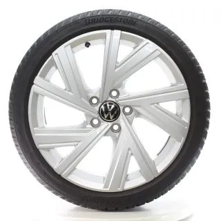VW Golf 8 VIII GTI R Winterräder Bergamo Bridgestone 225/40R18 DOT24 5H0601025AB - Bild 4
